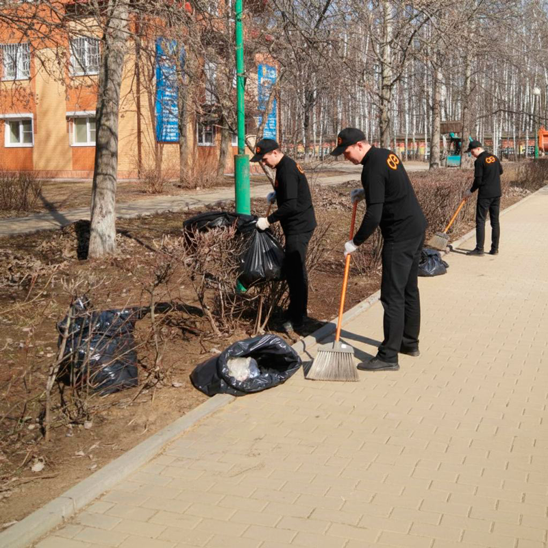 Уборка территории  в Моздоке